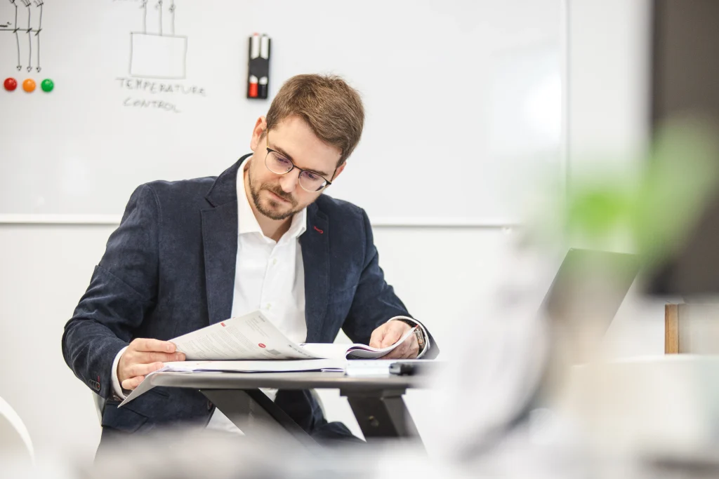 GIDONA-Robert Navarro