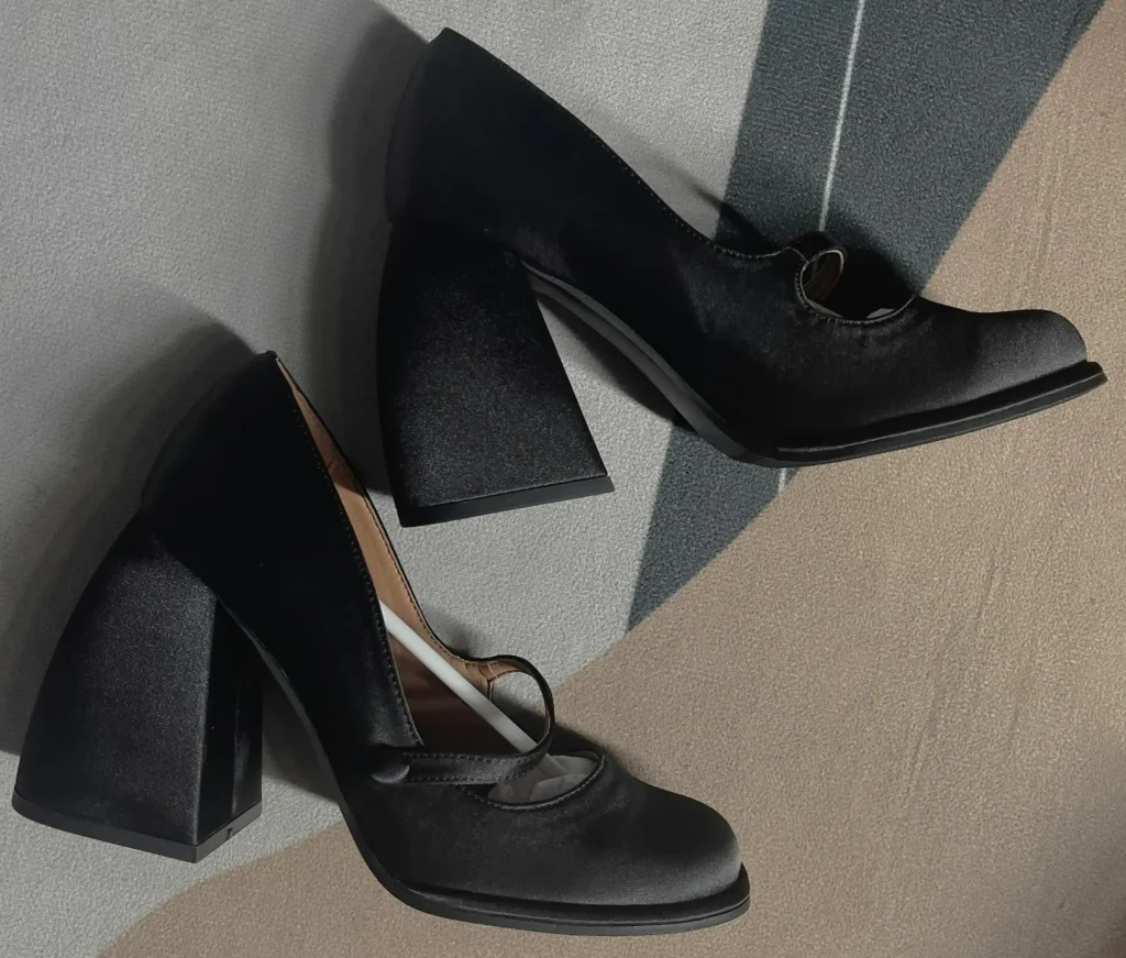 GIDONA-La primavera es camina amb corretja