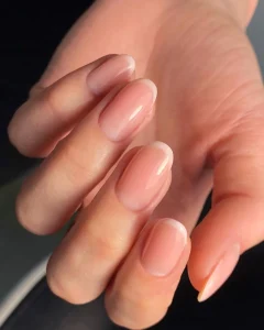 CLOUDY NAILS - GIDONA